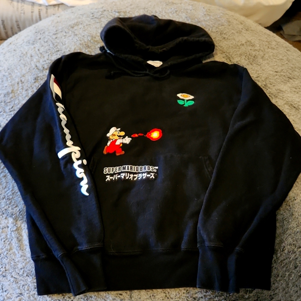 Champion X Super Mario Bros. Reverse Weave Hoodie Fire Mario LARGE RARE BLACK